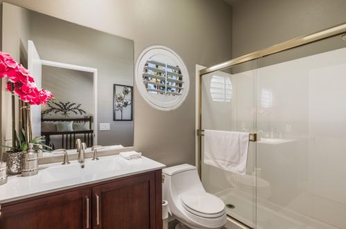 187 Kavenish Dr, Rancho Mirage CA  92270-3244 exterior