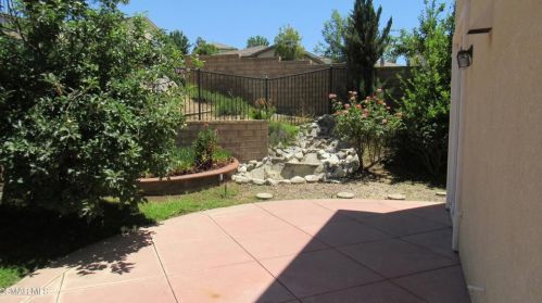 1004 Poplar Ct, Simi Valley CA 93065-6015 exterior