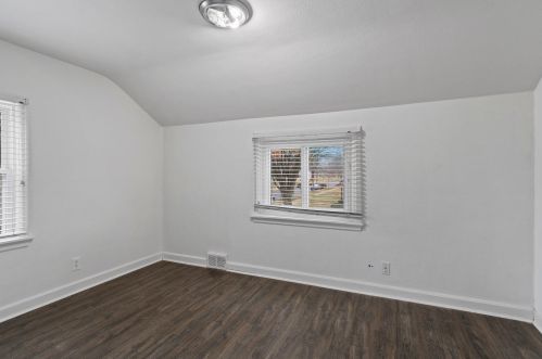 4480 70, Milwaukee WI 53218-5408 exterior