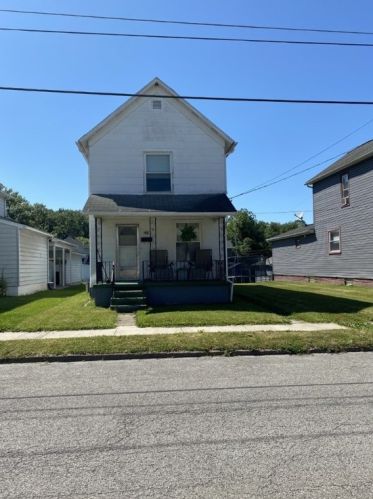 204 Lafayette St, New Castle, PA 16102-1867