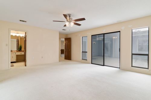 935 Holbrook Cir, Fort Walton Beach FL  32547-6733 exterior