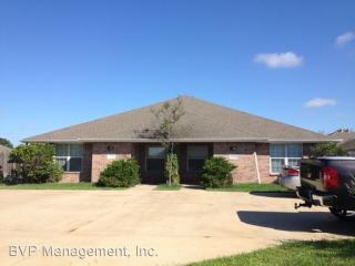 1001 Crepe Myrtle Ct, College Station TX  77845-7287 exterior