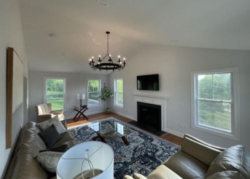 80 Sunset Blvd, South Kingstown RI  02882-5451 exterior