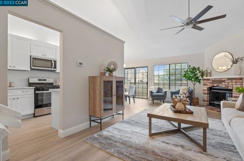 574 Bustos Pl, West Pittsburg, CA 94565-6712