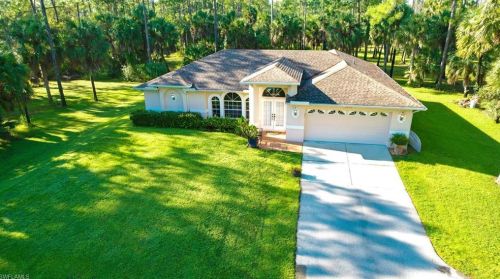 3670 14th Ave, Naples, FL 34120-5551
