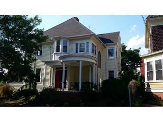 49 Whitmarsh St, Providence, RI 02907-1425