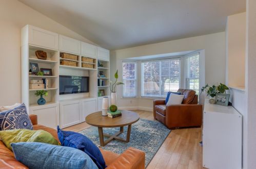 1320 I St, Rio Linda CA  95673-4403 exterior