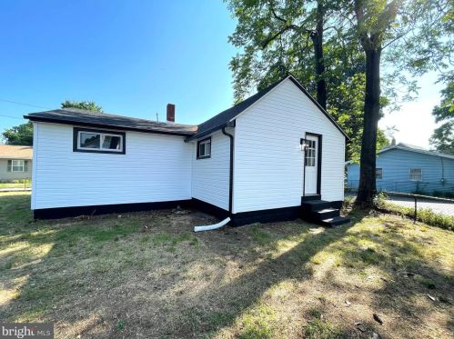 818 Philadelphia Ave, West Deptford NJ  08063-1335 exterior