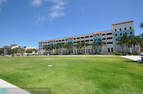 320 4 Ave, Delray Beach FL  33444-2717 exterior