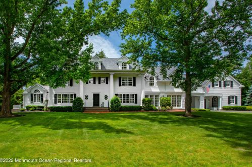 4 Broadmoor Dr, Locust NJ  07760-1202 exterior