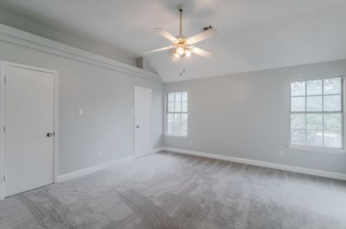 1732 Prescott Dr, Lewisville TX  75028-2078 exterior