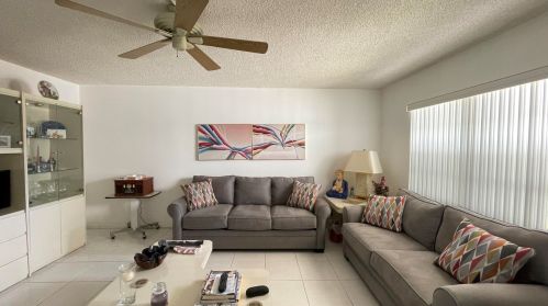 445 Burgundy J, Delray Beach, FL 33484-5462