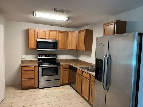 524 Hurstview Dr, Hurst TX  76053-6644 exterior