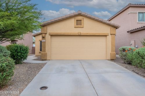 7675 Majestic Palm Ln, Tucson, AZ 85756-6170