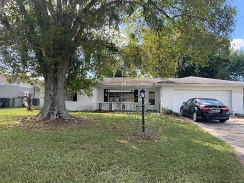 417 Cypress Cove Rd, Winter Haven, FL 33884