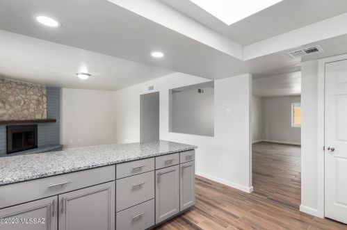 9326 30th St, Tucson AZ  85710-8006 exterior