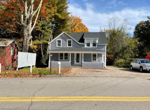 23 Pink Row, Uncasville, CT 06382-2427