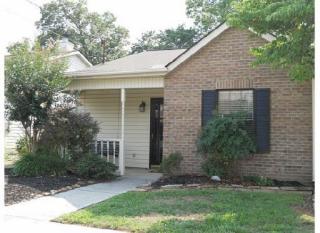 2043 Countryhill Ln, Knoxville, TN 37923-1335