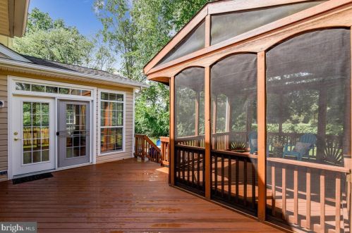 527 Rugby Ct, Purcellville VA  20132-3415 exterior