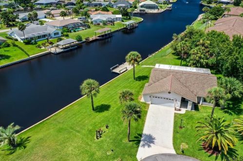 9 Campbell Ct, Palm Coast, FL 32137-8153
