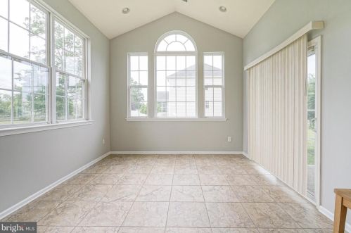 7 Westbury Dr, Berlin Boro NJ  08009-9681 exterior