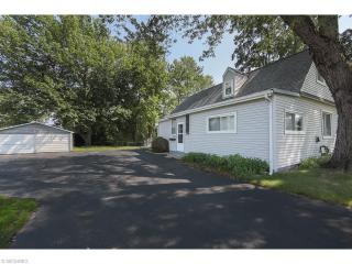 3719 Erie St, Willoughby, OH 44094-7701