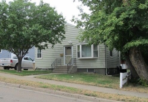 504 5th St, Minot, ND 58701-4333