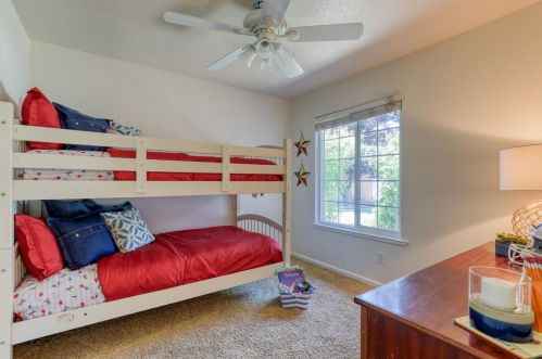 1320 I St, Rio Linda CA  95673-4403 exterior