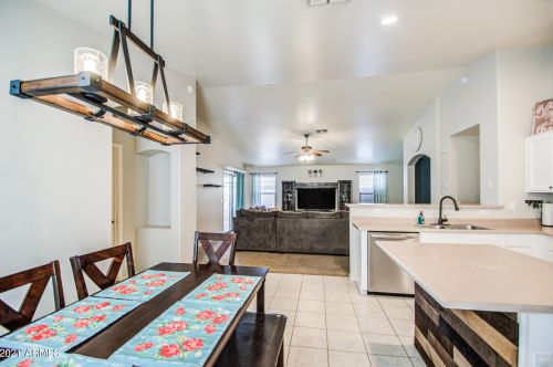 4057 Summer Ct, Gilbert AZ  85297-6602 exterior