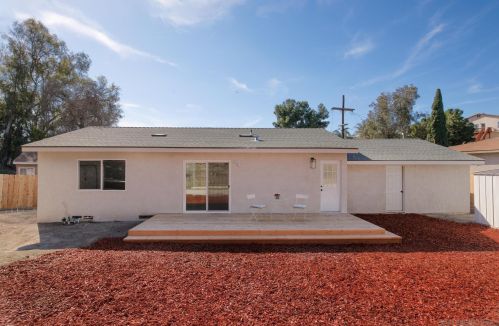 1285 Koe St, San Diego CA  92114-3430 exterior