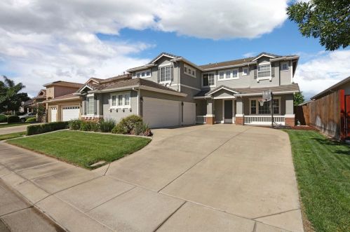 2613 Ashbrook Dr, Modesto, CA 95355-8451