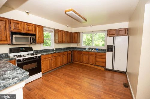 611 Creek Rd, Kennett Sq, PA 19348-2621