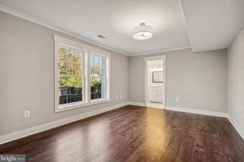 608 Jackson St, Falls Church VA  22046-2828 exterior