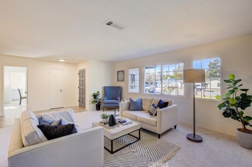 424 Valley Center Ave, Glendora CA  91741-3856 exterior