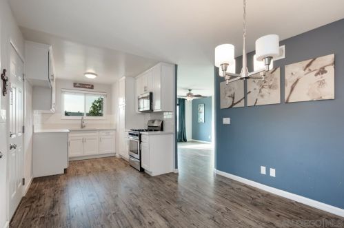 3717 Ashford St, San Diego CA 92111-3448 exterior