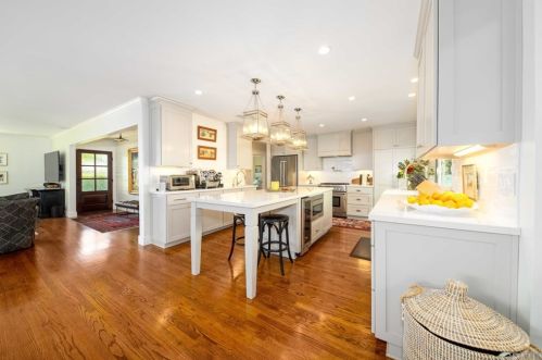 551 Via Vista Dr, Redlands, CA 92373-7331
