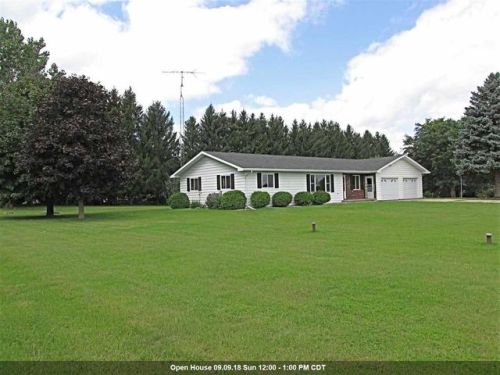 839 County Rd, Ripon WI  54971-9102 exterior