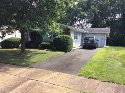 60 Baser Ln, Bricktown, NJ 08724-1961