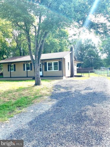 1 Old Barn Rd, Richmond National Battlefiel VA  22835-9008 exterior