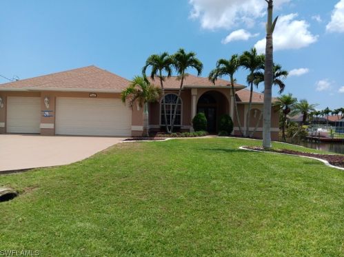 506 30th St, Cape Coral, FL 33904-3464