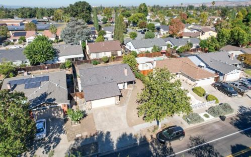 261 Bernal Rd, San Jose, CA 95119-1811