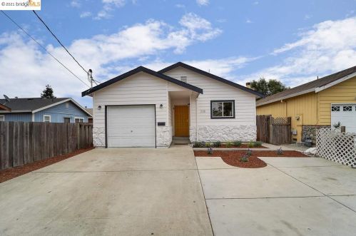 338 105th Ave, Oakland, CA 94603-2937