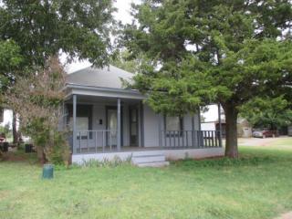 813 4th St, Sayre OK  73662-2215 exterior