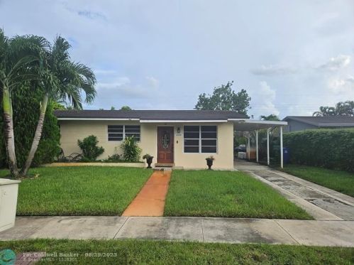 6838 20th St, Hollywood, FL 33023-2708