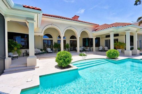 26131 Fawnwood Ct, Bonita Springs FL  34134-8690 exterior