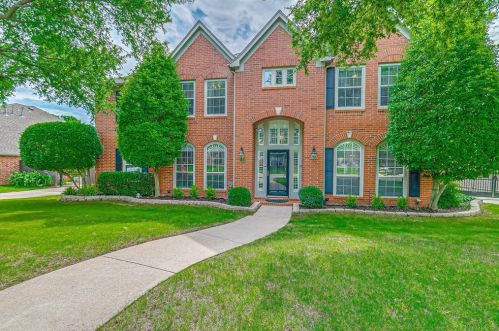 1800 Southwicke Dr, Lewisville TX  75022-8430 exterior