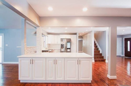 129 Thomas Ave, Bethpage NY  11714-1711 exterior
