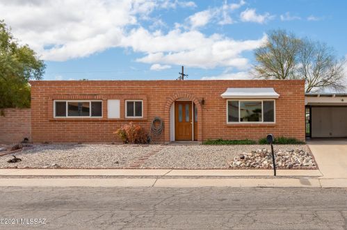 8610 24th St, Tucson, AZ 85710-7206