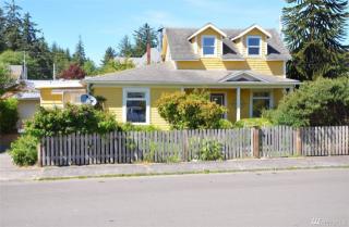 216 Lake St, Ilwaco, WA 98624-9115