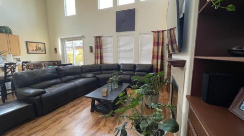 345 Scrub Oak Dr, Lathrop CA  95330-8689 exterior